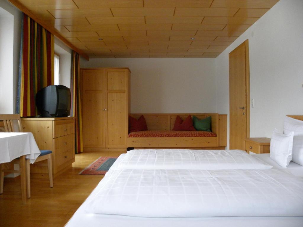 Ferienhaus Bergland Bizau Oda fotoğraf
